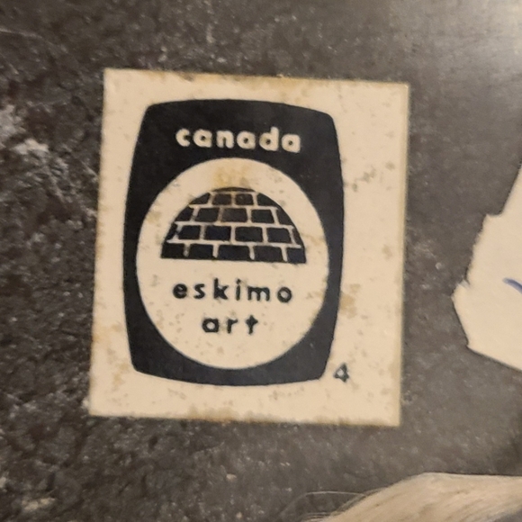 Eskimo Art stylized carved Stone Head - Picture 5 of 10